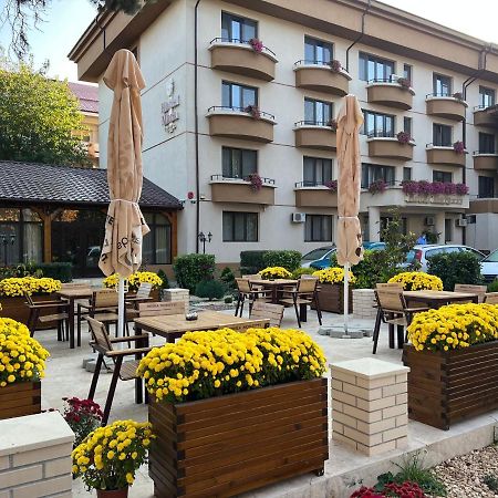 Hotel Mara Braila Bagian luar foto